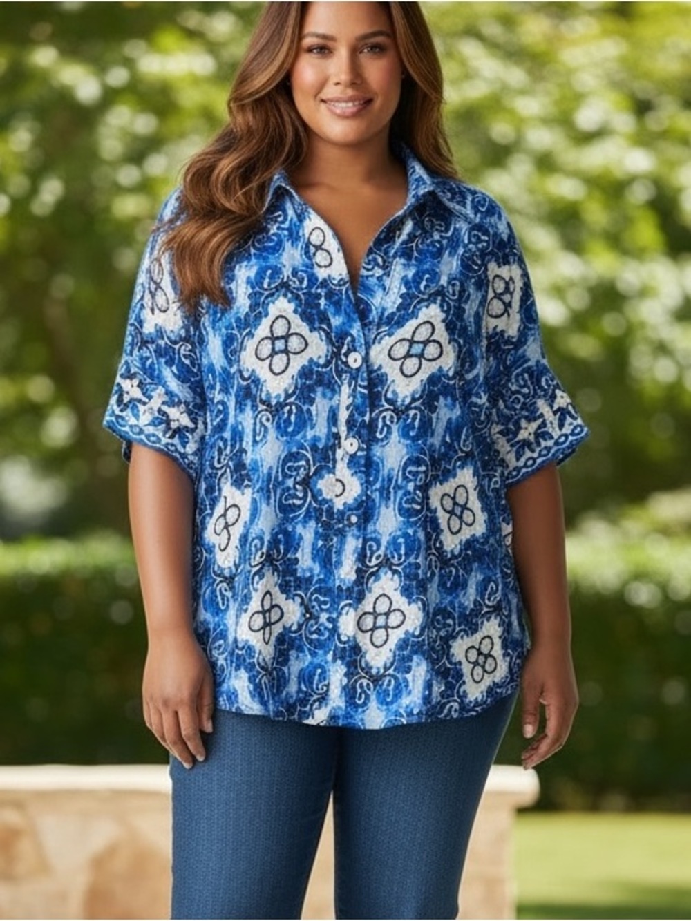 New York clothing company Blue and White blouse with ruffle sleeve size 3X